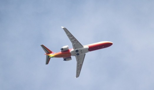 ARJ21-700ɻ